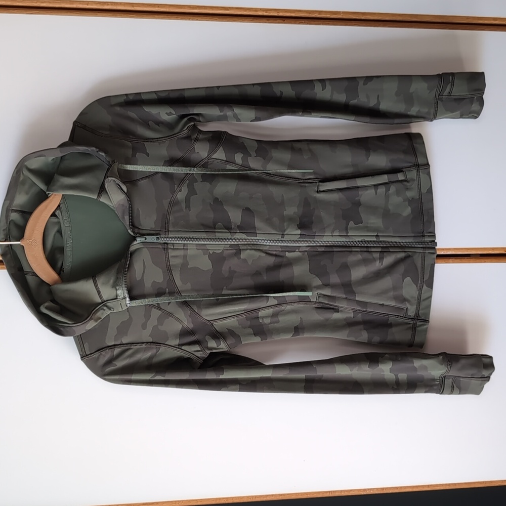 Lululemon Hooded Define Jacket *Nulu Heritage 365 Camo Green Twill Multi